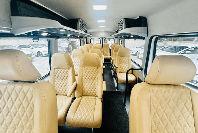 16 Seater Force Urbania